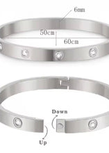 Cargar imagen en el visor de la galerÃa, Rhinestone Encrusted Bracelet Set