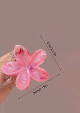 Load image into Gallery viewer, Flower Claw Clips