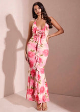 Cargar imagen en el visor de la galería, Mariela Rose Detailed Ruffle Maxi Dress
