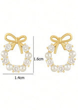 Cargar imagen en el visor de la galería, Gold Christmas Wreath Studs
