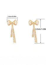 Cargar imagen en el visor de la galería, Bow Detail Tassel Earrings
