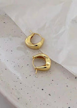 Load image into Gallery viewer, Gold Dainty Hoop Ear Cuffs
