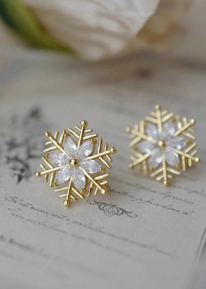 “Gold Christmas” Snowflake Studs