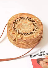 Cargar imagen en el visor de la galería, Maui Straw Shoulder Bag - The Style Guide TT
