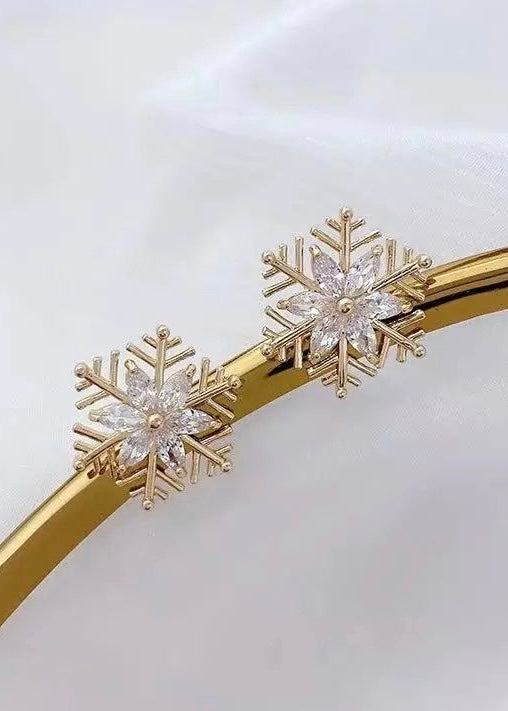 “Gold Christmas” Snowflake Studs