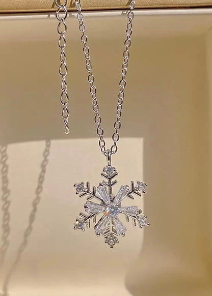 Winter Wonderland Snowflake Necklace