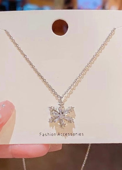 Winter Wonderland Snowflake Necklace