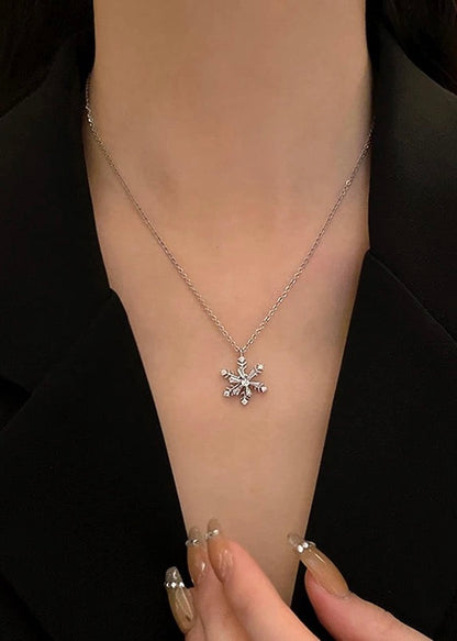 Winter Wonderland Snowflake Necklace