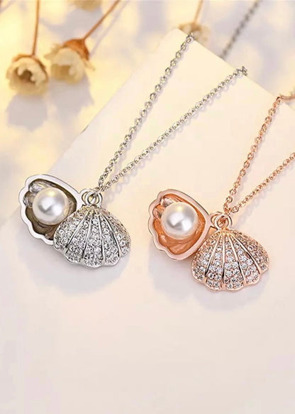 Shell & Pearl Pendant Neklace