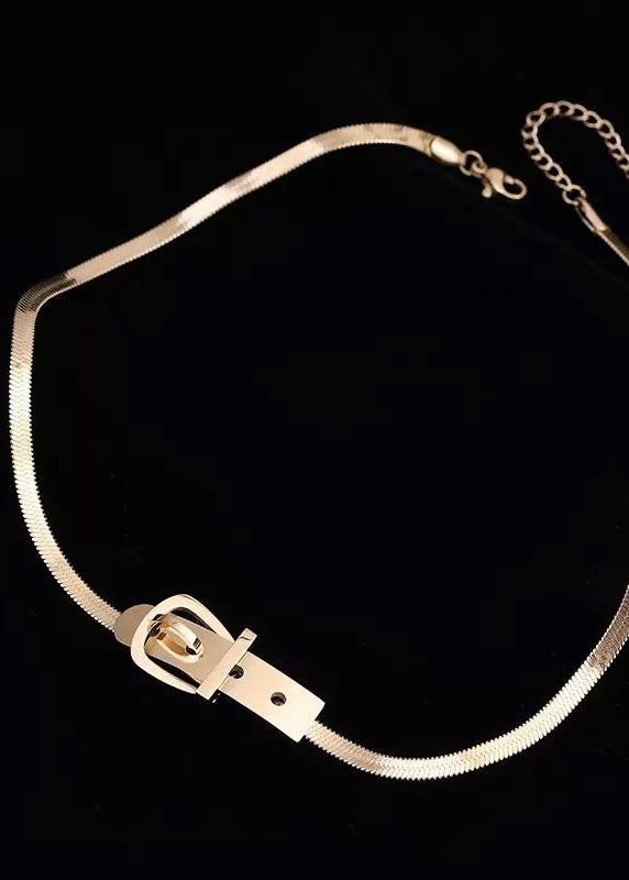 Belt Buckle Detail Choker Necklace