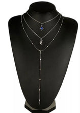 Cargar imagen en el visor de la galería, Moon Pendant Layered Necklace - The Style Guide TT
