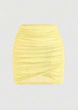 Cargar imagen en el visor de la galería, Lemon Ruched Mini Skirt
