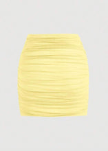 Cargar imagen en el visor de la galería, Lemon Ruched Mini Skirt
