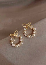 Cargar imagen en el visor de la galería, Gold Christmas Wreath Studs
