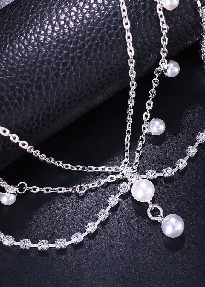 Tainia Crystal & Pearl Hairband