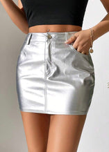 Cargar imagen en el visor de la galería, Seen It All PU Leather Mini Skirt
