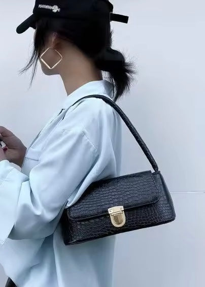 Bailey Shoulder Bag