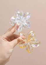 Load image into Gallery viewer, Flower Claw Clips
