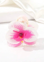 Load image into Gallery viewer, Flower Claw Clips
