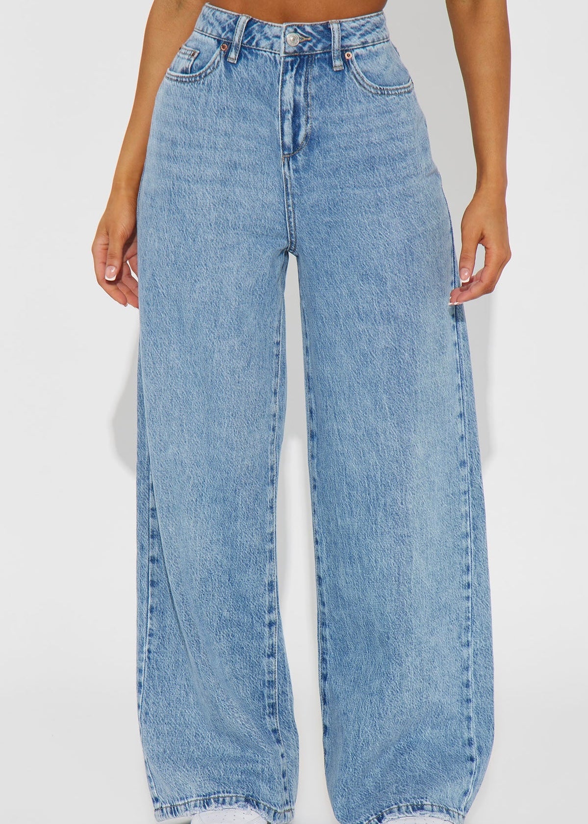 Model-Off-Duty High Waisted Wide Leg Jeans