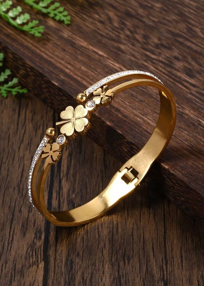 Éire Luck Four Leaf Clover Bracelet