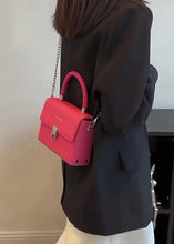 Cargar y reproducir el video en el visor de la galería, Joselyn Handbag
