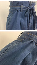 Cargar imagen en el visor de la galería, Belted High Waisted Mom Jeans - The Style Guide TT
